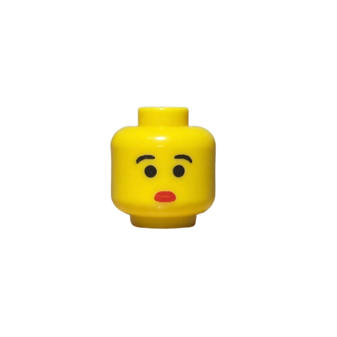 LEGO yellow minifigure head with shocked Leia expression