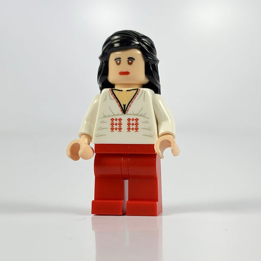 LEGO® minifigure with basic brick and knobs in Cairo-themed setup
