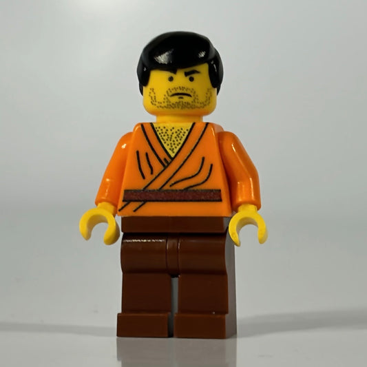 Classic Cantina Server LEGO minifigure in yellow outfit