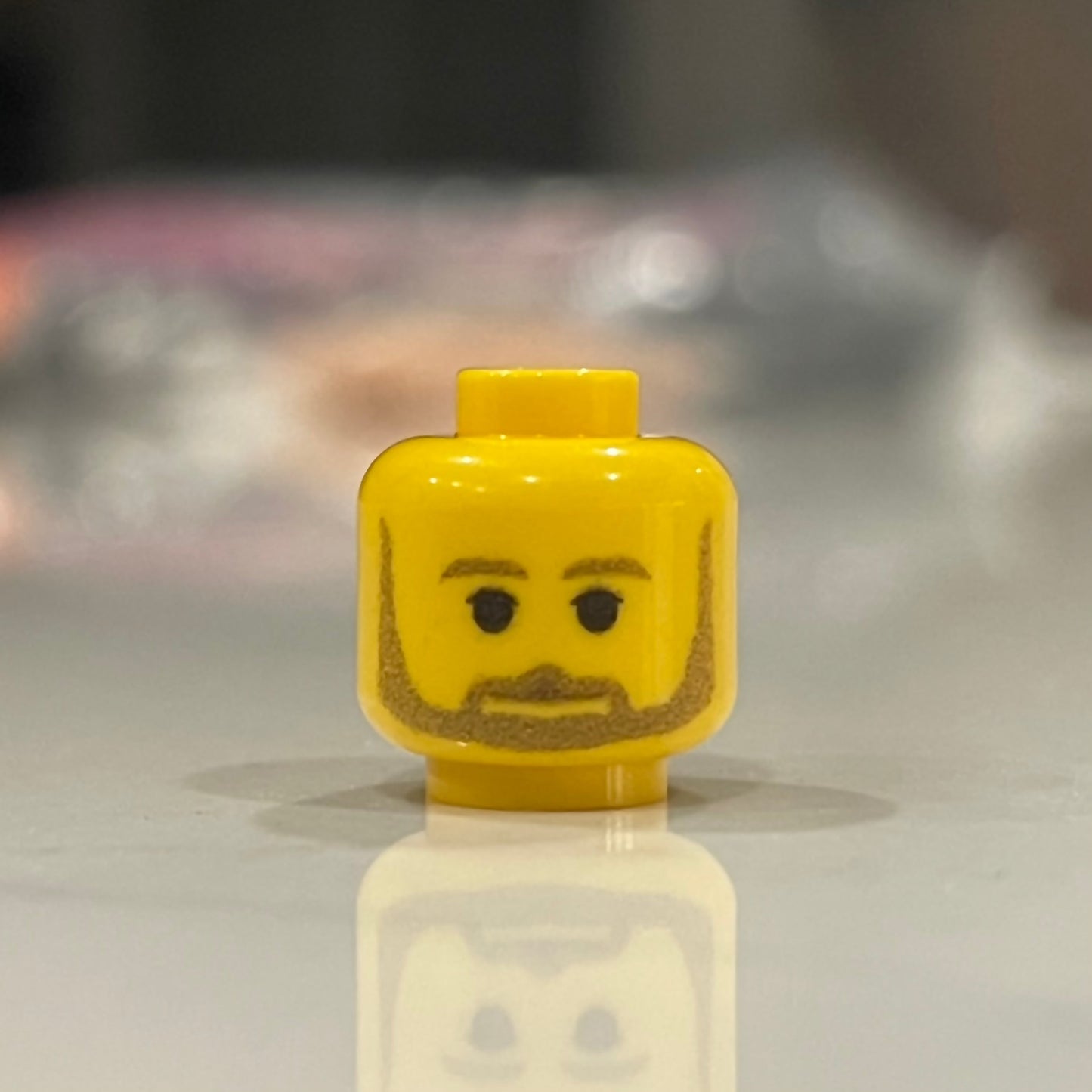 Yellow LEGO Classic George Head with beard and neutral expression